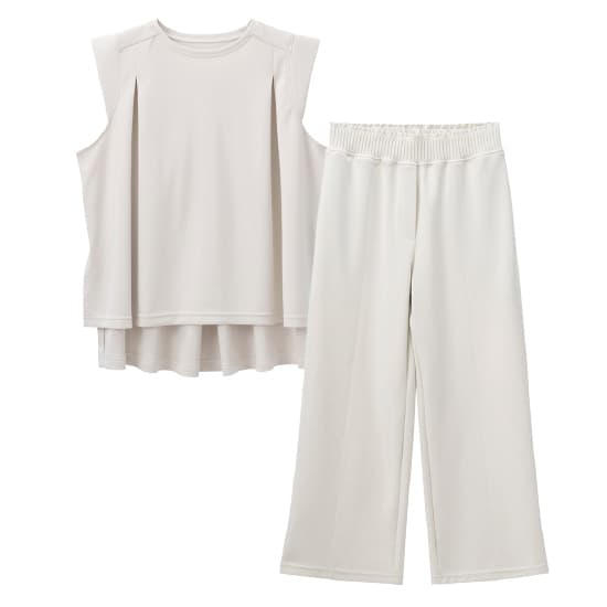 ライトベージュ