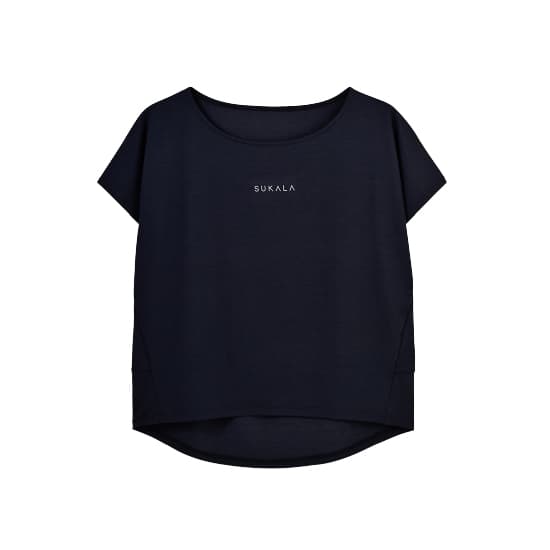 Tシャツ：オフホワイト / ブラック